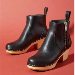 Swedish Hasbeen Clogs.Side zip.From Anthropologie